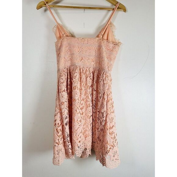 NBD REVOLVE Give It Up Light Pink Lace Mini Dress Woman’s Small NWT - Picture 3 of 16